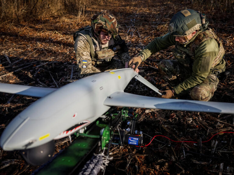 Los ataques de drones ucranianos eliminan 600.000 bpd de la capacidad de refinación rusa
