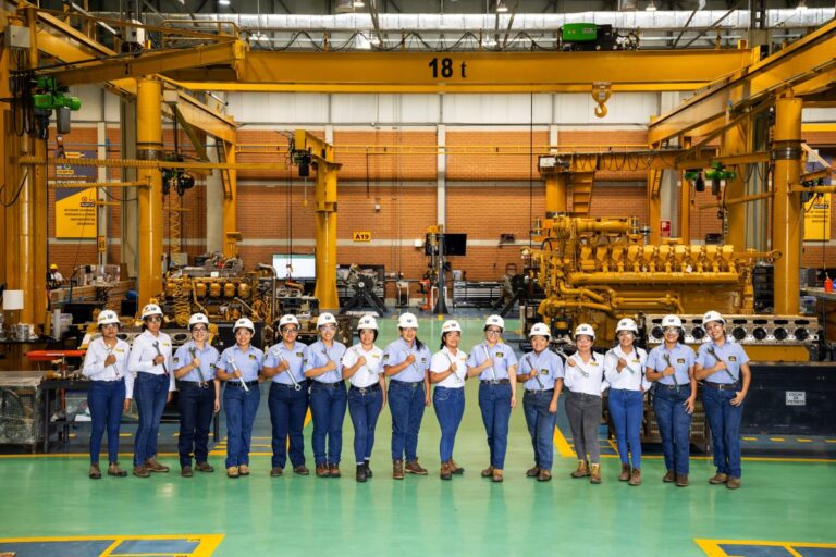 Ferreyros experimenta un aumento del 80% en su número de trabajadoras