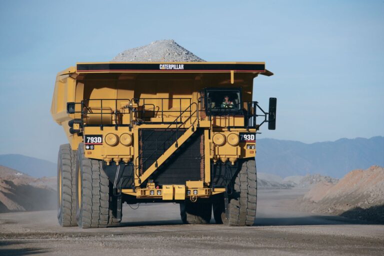 IPE: La minería es el sector clave para reducir la pobreza en el Perú