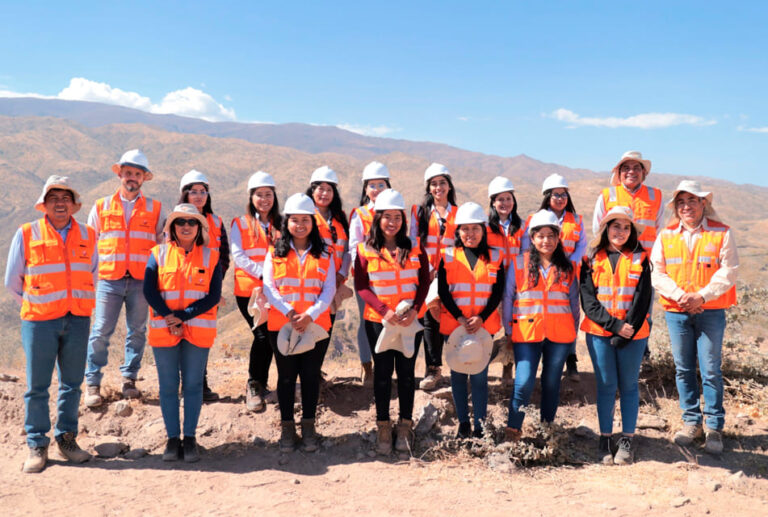 WIM PERÚ: Universidades e Institutos pueden promover el interés de mujeres en carreras relacionadas a minería